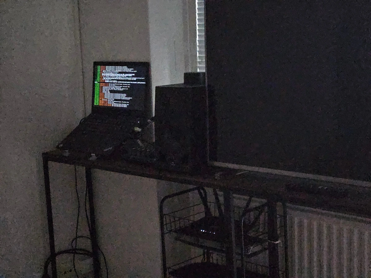dmesg is almost pretty in the dark