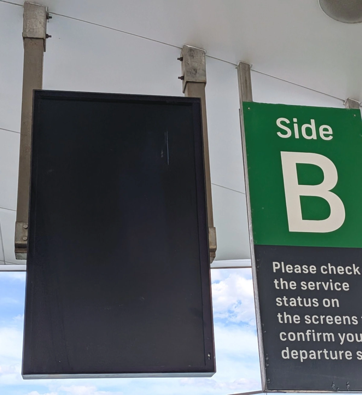 Info screen ain't giving information