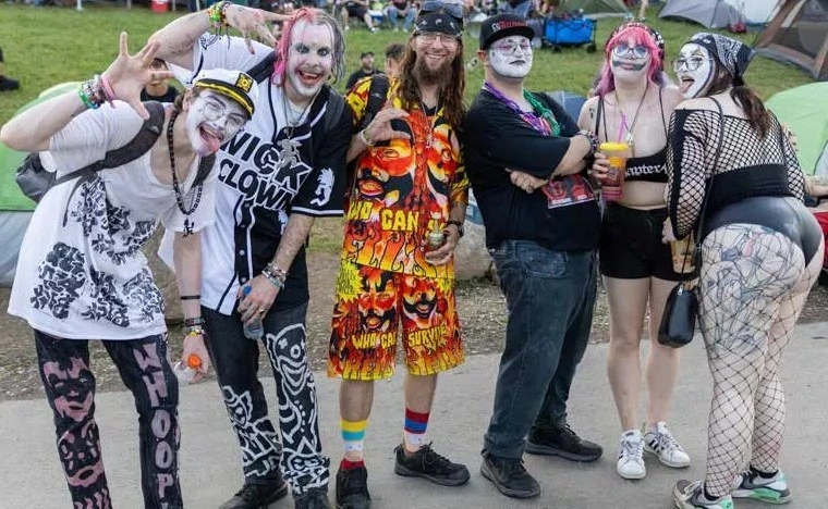 This is peak juggalo.  You may not like it, but this is what it looks like.