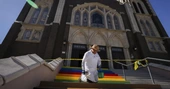Oak Lawn church paints steps in support of LGBTQ community after Abbott ‘political’ crosswalk order