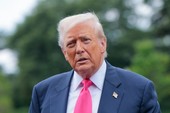 WSJ Reports Trump Knows His Name Is Listed in Epstein Files—Because Bondi Told Him
