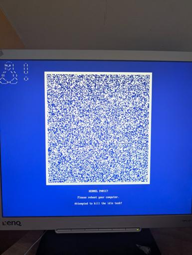 Linux Kernel Panic Blue screen with qr code