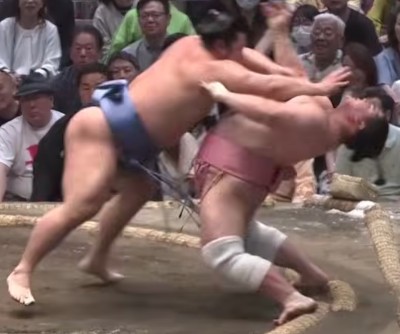 GbaOYgiVMeUEwu7.jpg
