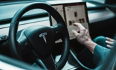 Can Tesla's Self-Driving Software Handle Bus-Only Lanes? Not Reliably, No. - FuelArc News