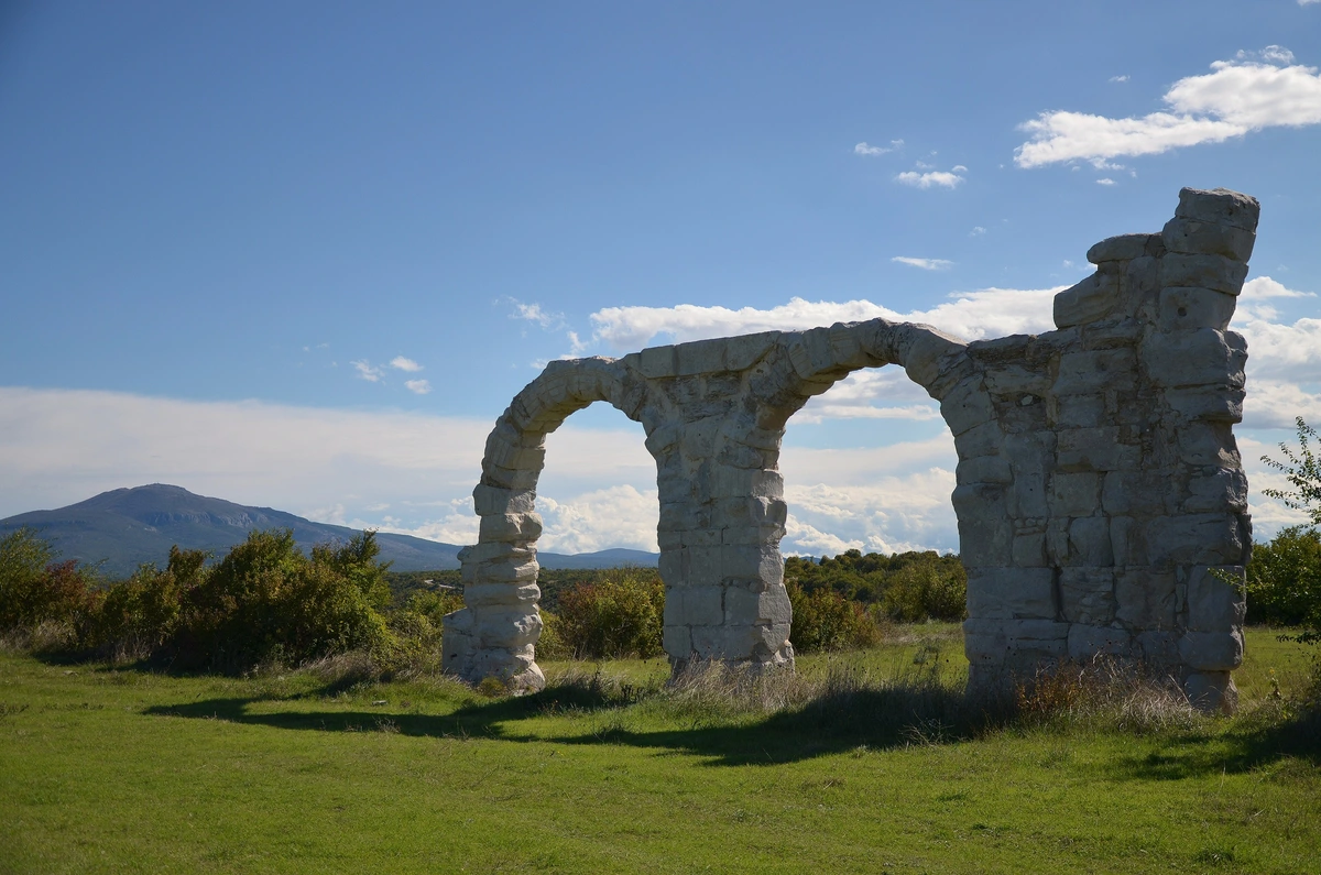 Roman forum arches at Burnum, Croatia