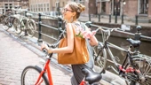 Cycling like the Dutch would slash the world’s carbon footprint 