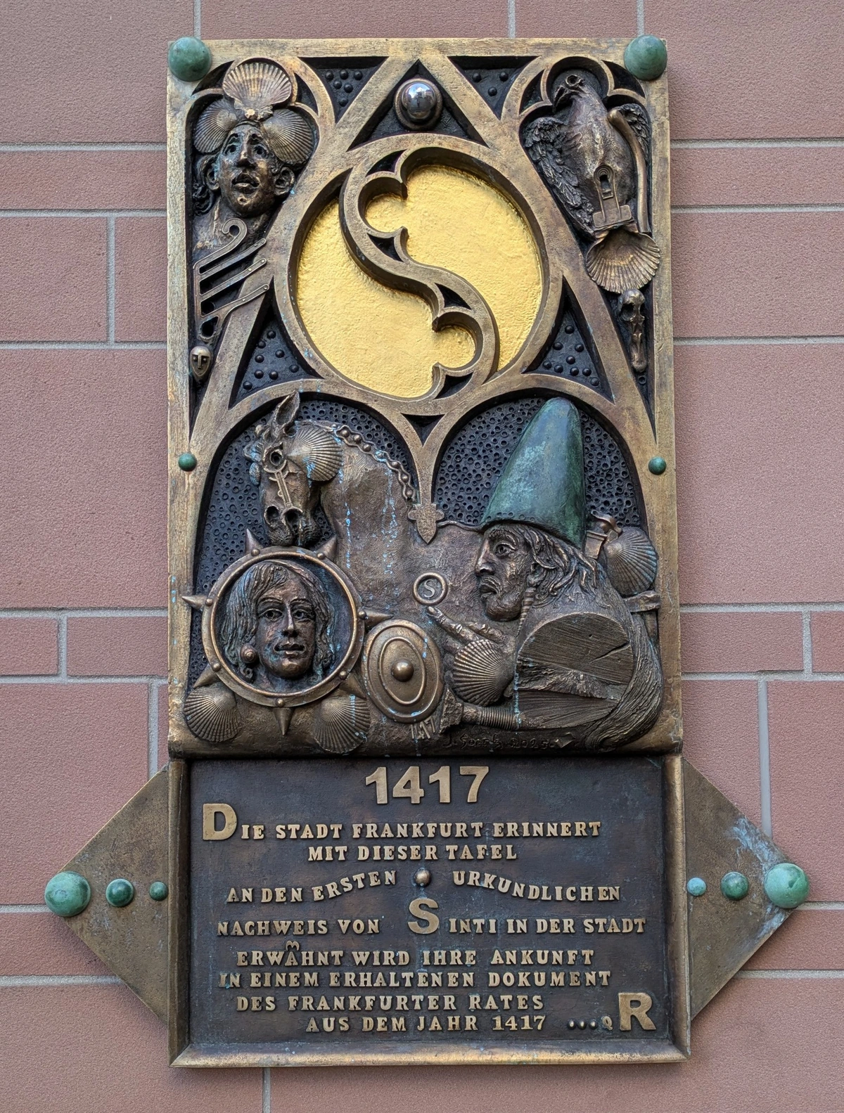 Gedenktafel Ersterwähnung von Sinti und Roma in Jahr 1417, Frankfurt am Main