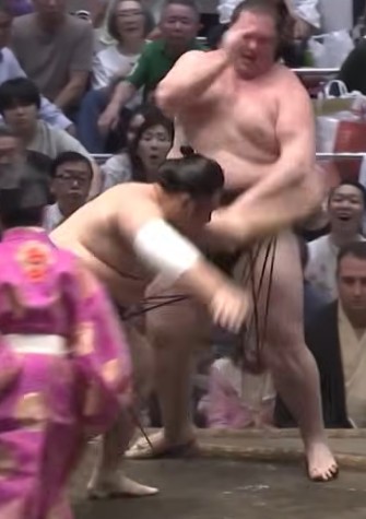 WdX1O8OYAmFrgH5.jpg