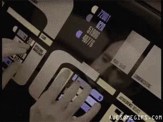 a6VUdRWC48FViaO.gif