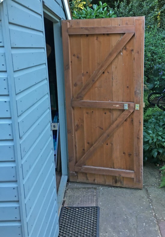 zig zag shed door