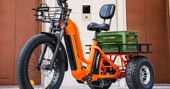 Rough-ready cargo e-trike rolls with 7-inch fat tires