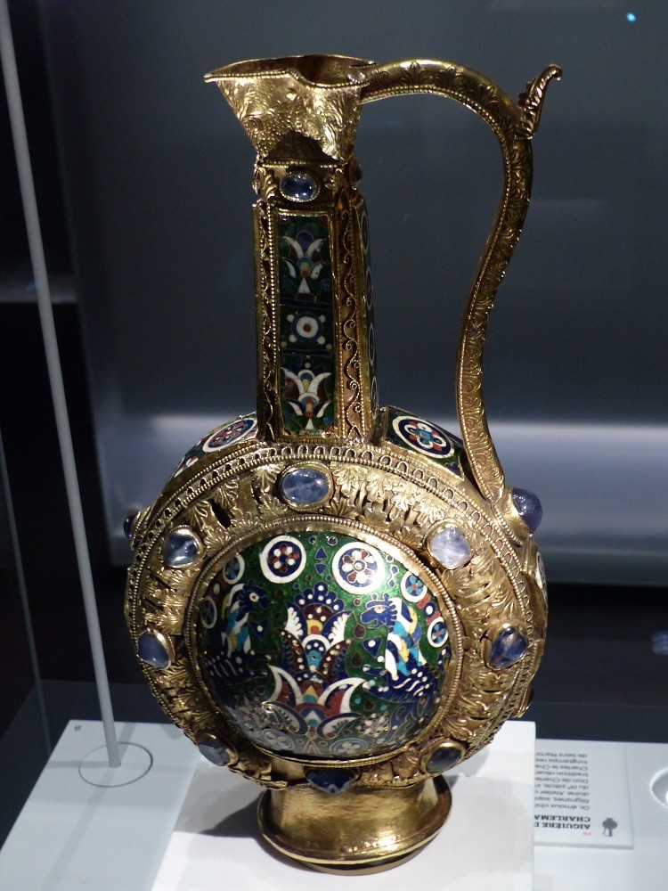 Reliquary of uncertain origin (Byzantine, Sassanid, Carolingian, or Islamic), 5th-8th centuries AD
