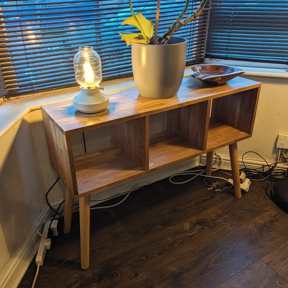 New(ish) oak window table unit thing