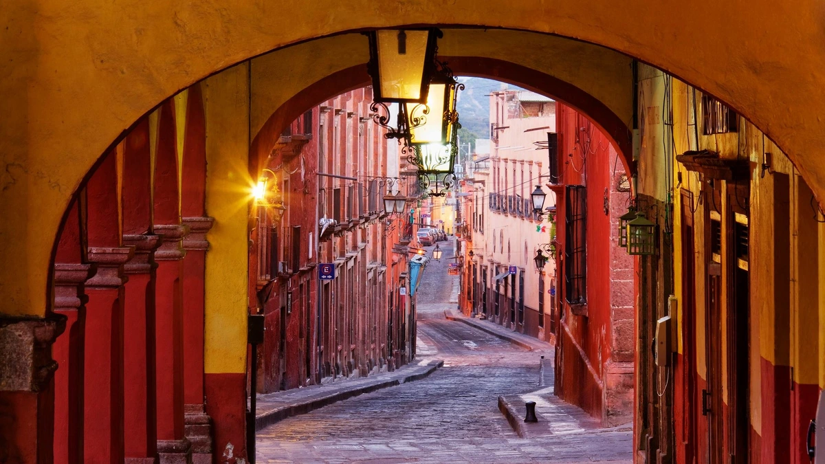 Narrow street in San Miguel de Allende, Mexico