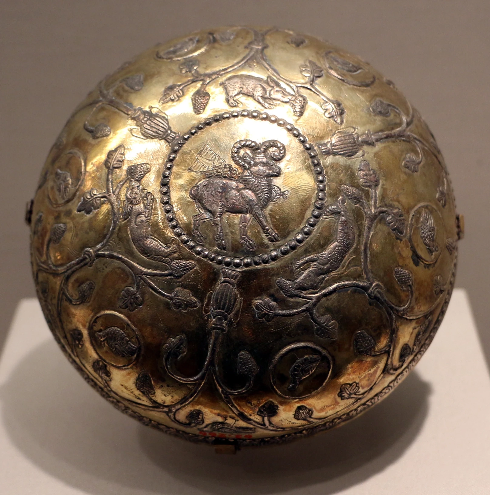 Iranian Sassanid-era silver bowl, ~6th century AD