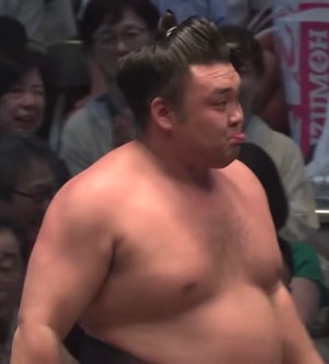 qovYMF9CzAqjWFr.jpg