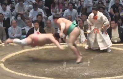 sv9tUiYaBd9wt1a.jpg